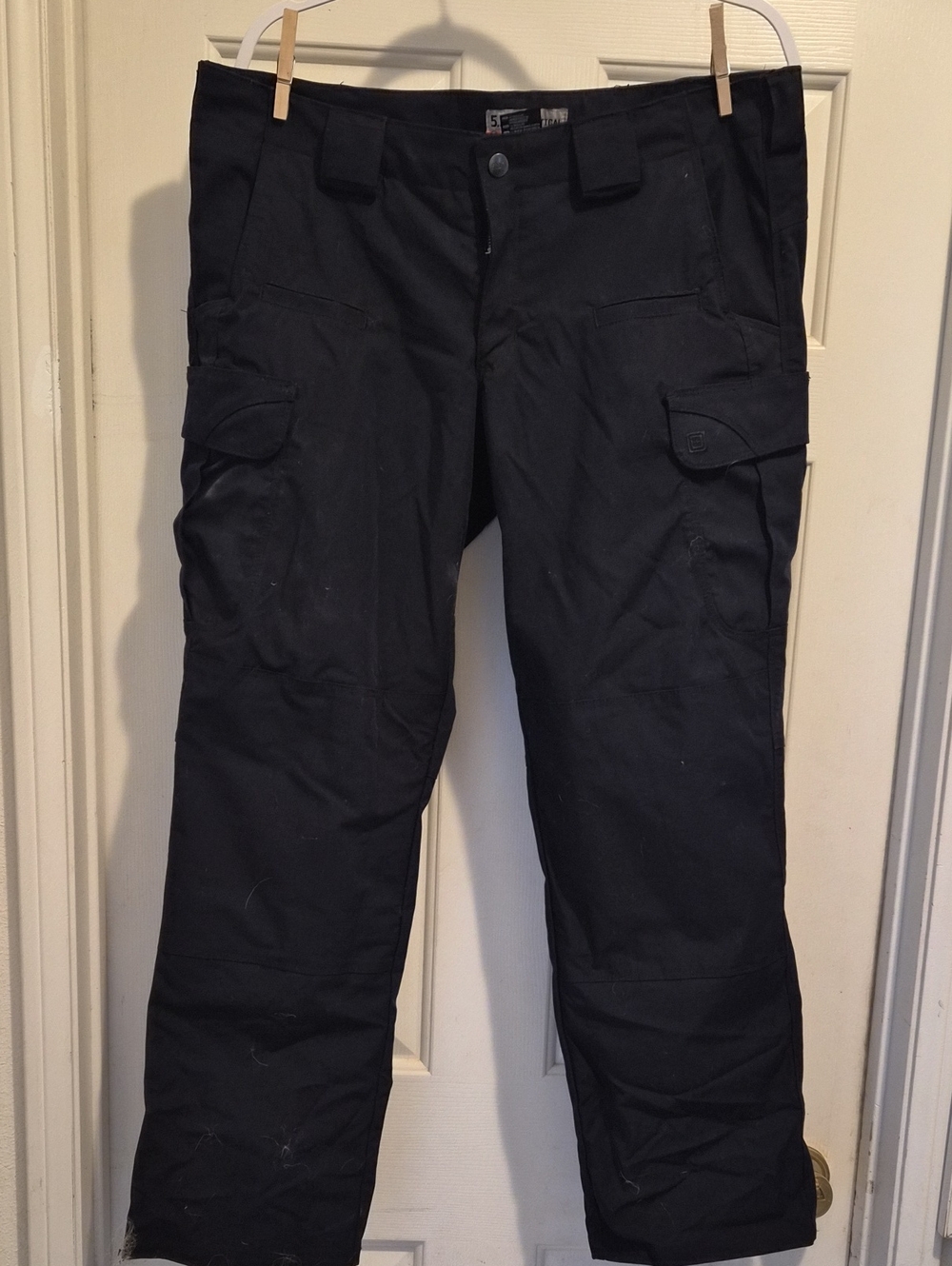 511 Womans Black Cargo Pants - Classic Utility Style